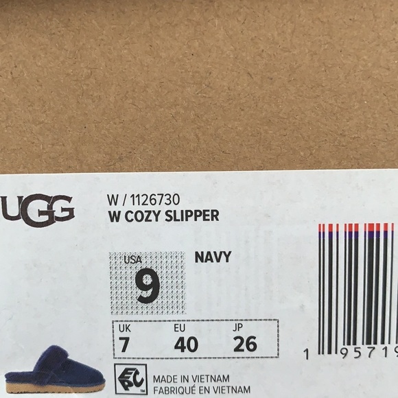 Brand new Authentic Ugg cozy genuine shearling slipper in navy - Picture 13 of 13